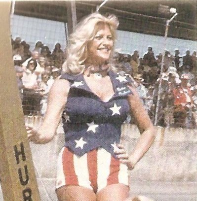 Auto Racing History Female on First Lady Of Auto Racing  Hurst Ms Golden Shifter   Linda Vaughan